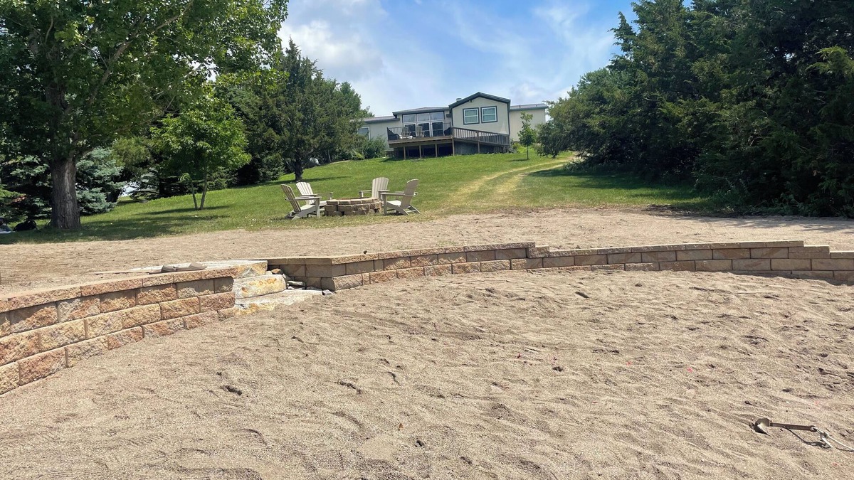 Aberdeen House | Lakeside Cabin 10 miles from Aberdeen, SD