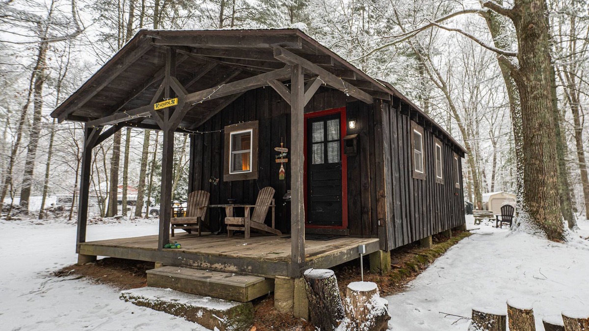 Voluntown Cabin | Lakeside Cabin on Beach Pond with Sauna and Beach Access