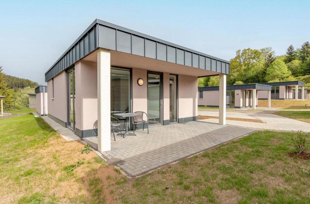 Hallschlag House | Lakeside Comfort in Hallschlag