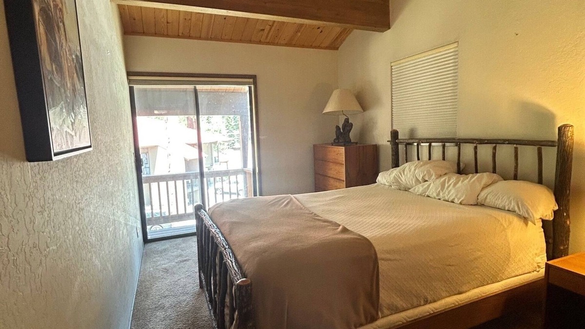 Truckee Condo | Lakeside Condominium at Donner Lake Village - Steps from the lake 2 Bdrm. 2 Bath