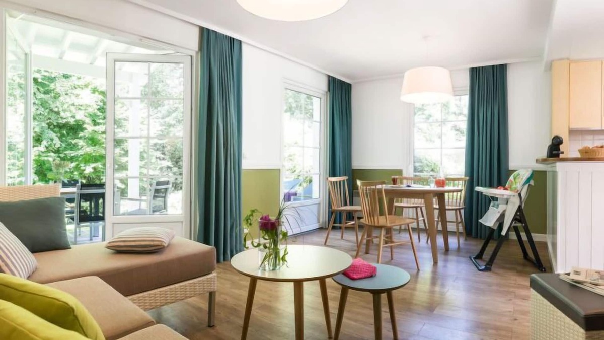 Chamouille House | Lakeside Cottage Premium by Interhome