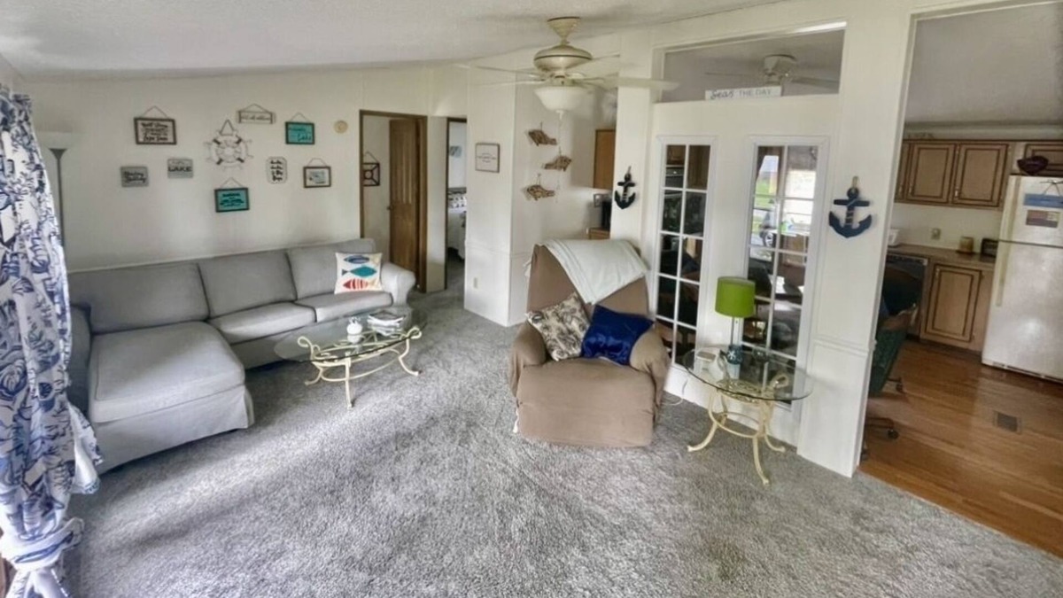 Monticello House | Lakeside Cozy Cottage - w Fishing Dock, Relaxing Lake Freeman, close to Purdue