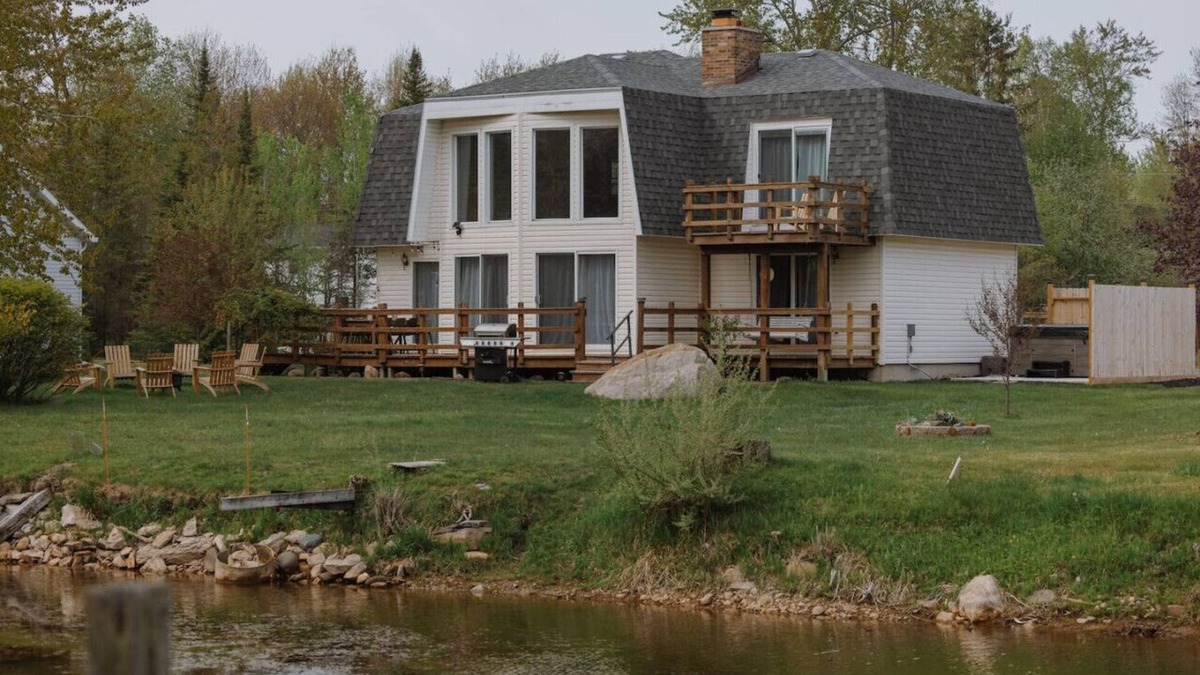 Alpena House | Lakeside Escape W/Hot Tub & King Bed Comfort