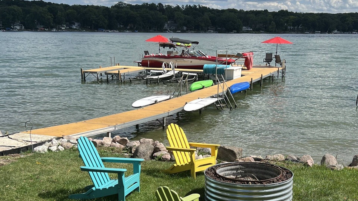 Twin Lakes House | Lakeside Getaway on Lake Mary-Walk to Downtown Twin Lakes
