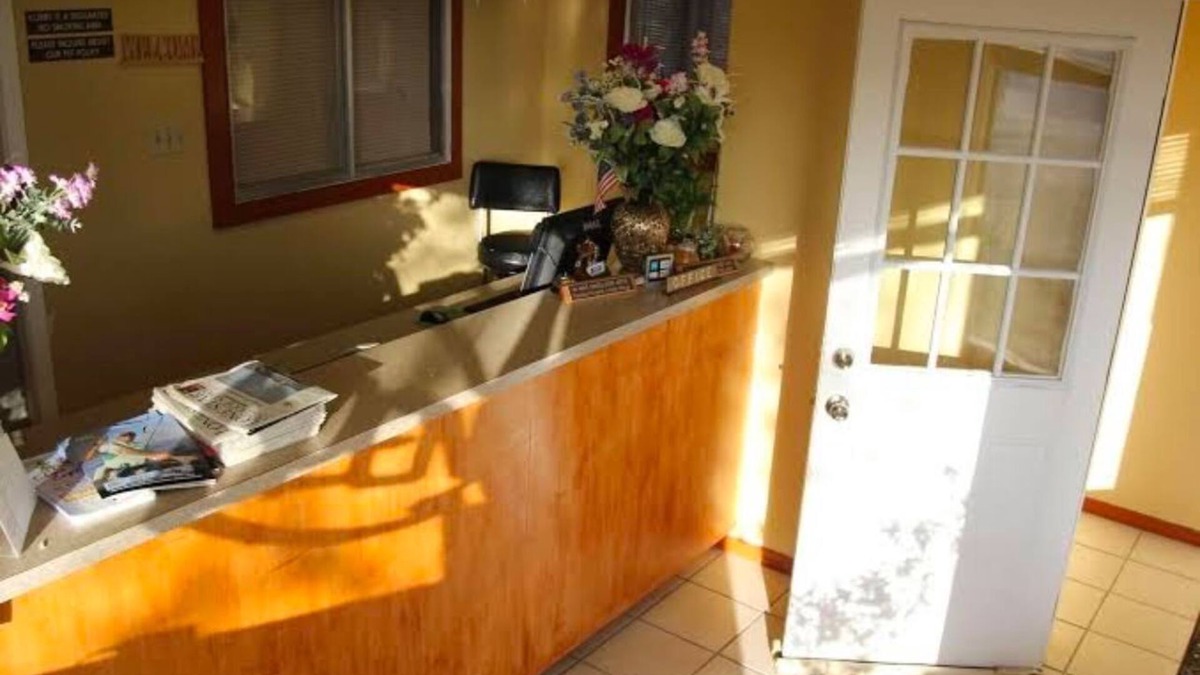 Mathis Hotel | Lakeside Inn & Suites by OYO Mathis I 37