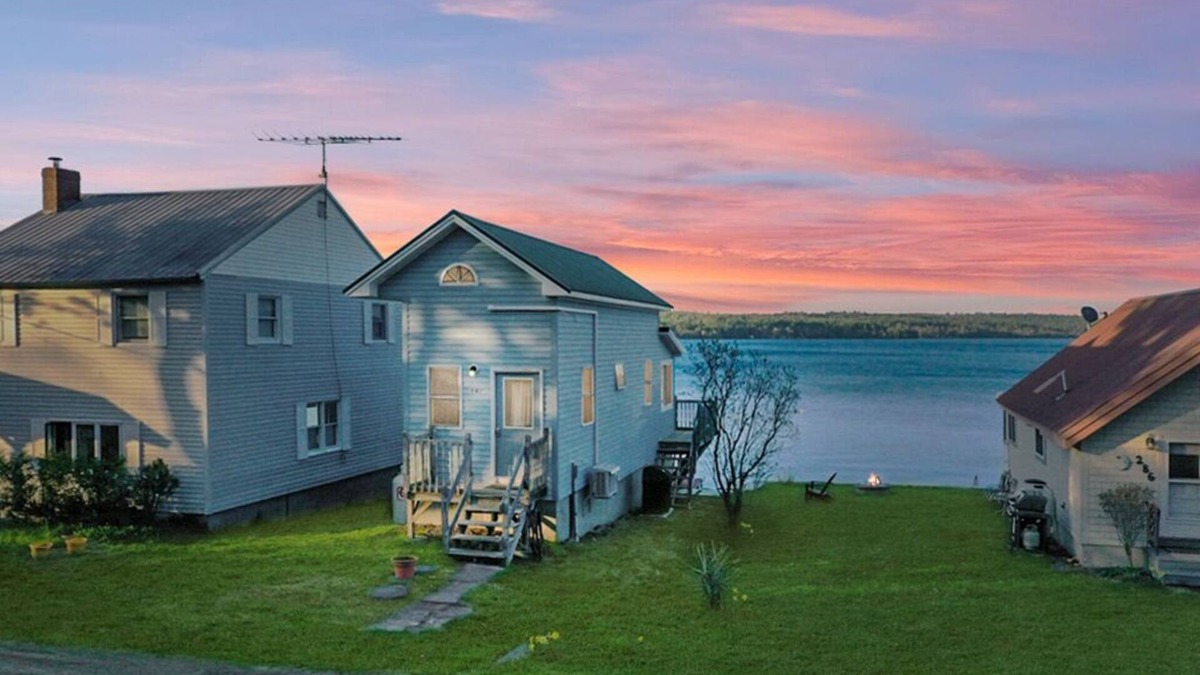 Dover-Foxcroft Cottage | Lakeside Living (Waterfront on Sebec Lake!)