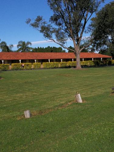 Loftville Hotel | Lakeside Lodge Motel