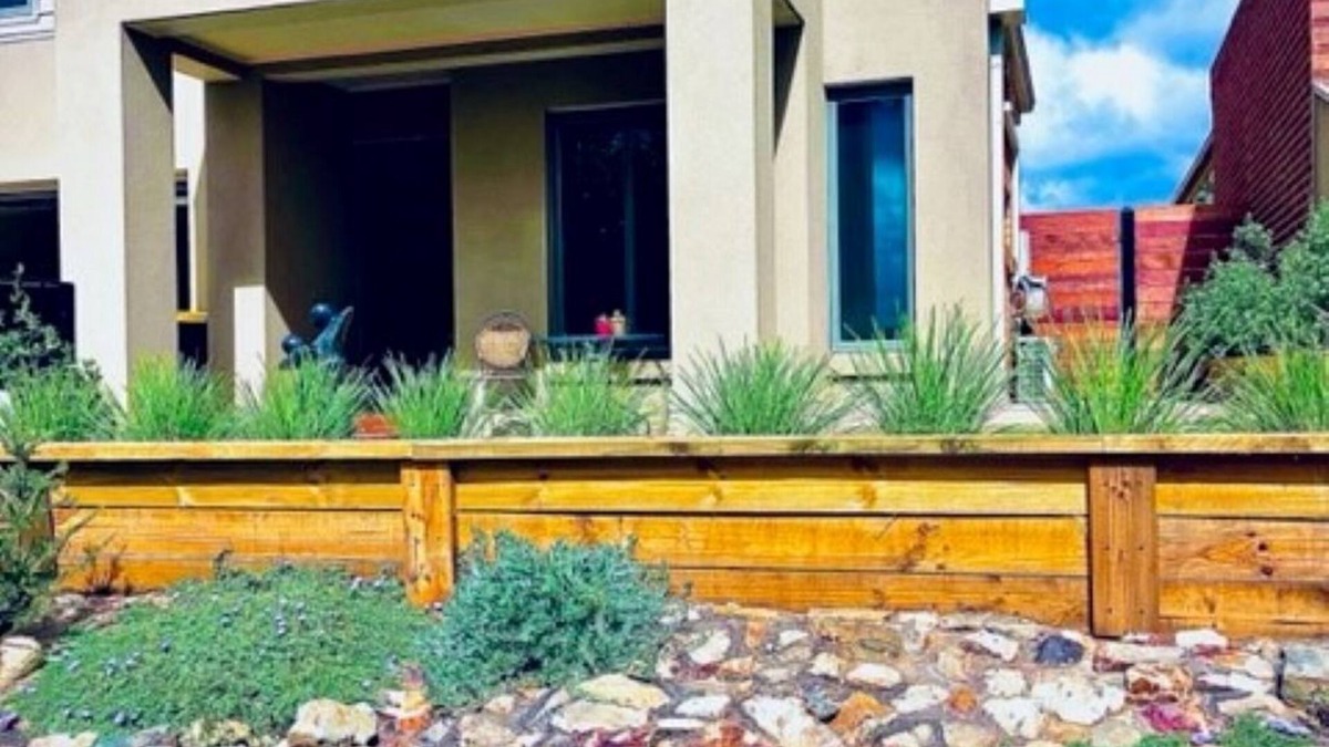 Nagambie House | “Lakeside” Love the life at Lakeside Drive