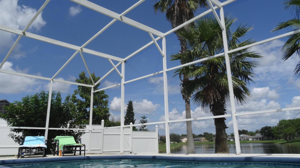 Morgan Point Villa | Lakeside luxury villa with pool