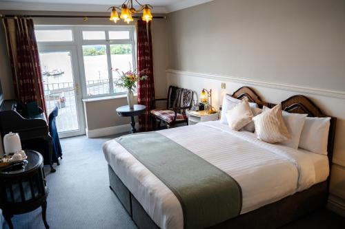 Virginia Hotel | Lakeside Manor Hotel