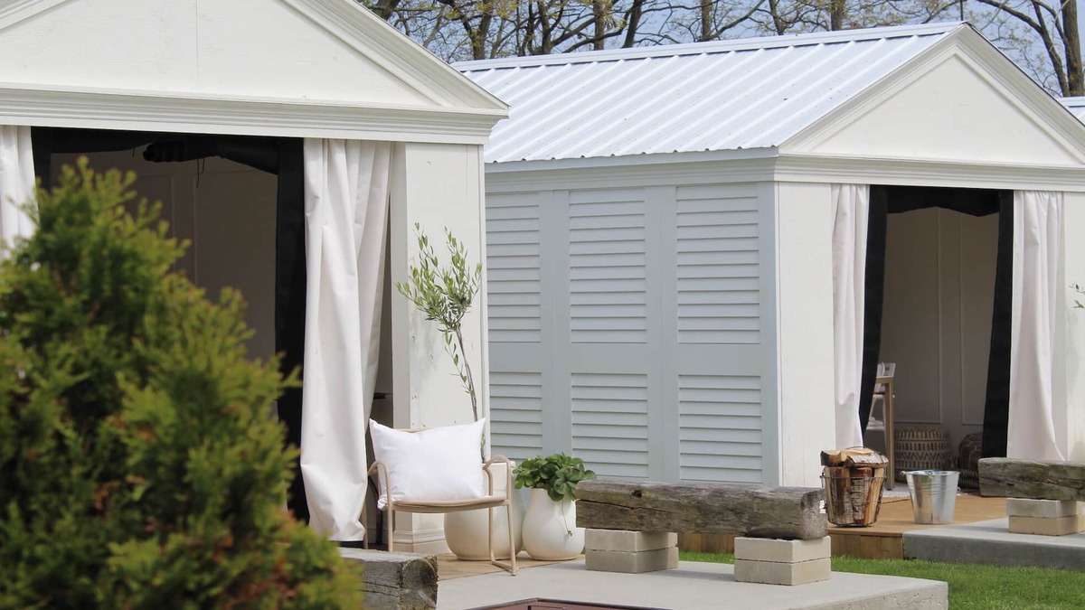 Wellington Hotel | Lakeside Motel