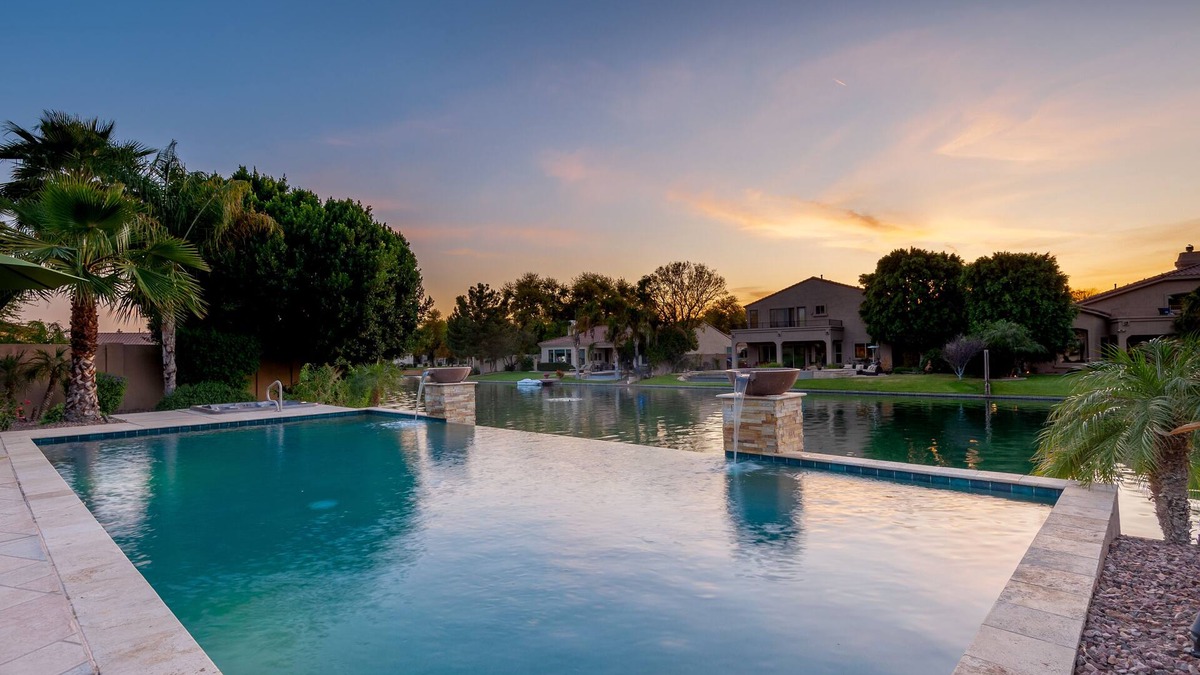 Balboa Way House | Lakeside Property w Infinity Pool and Hot Tub