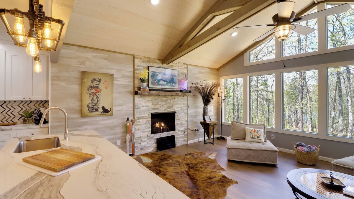 Higden House | Lakeside Retreat on 10 Secluded Wooded Acres at the Raccoon Lakehouse