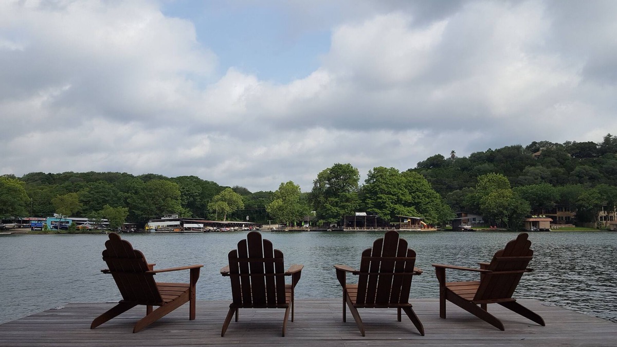 Rivercrest House | Lakeside Waterfront Lake Austin Home