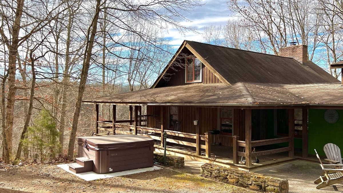 Franklin Cabin | Laketrail Lodge, 2 hot tubs