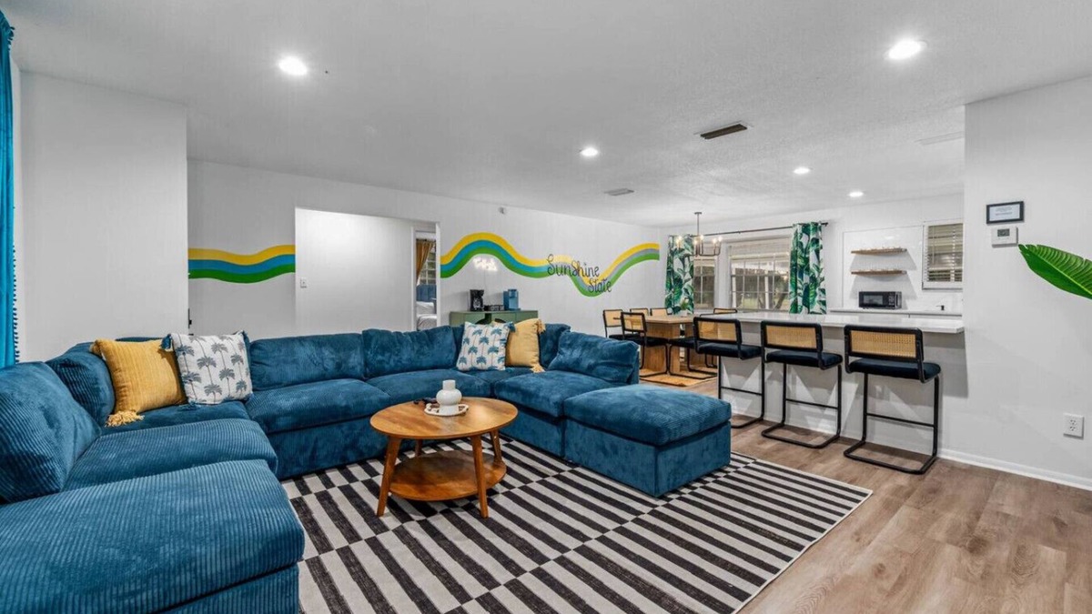 Fruitland Park Apartment | Lakeview 3BR Retreat/Pool, Game Room & Fireplace