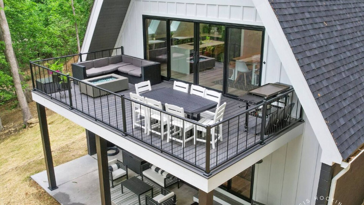 Logan House | Lakeview A-Frame Oasis in Hocking Hills -Sleeps 15