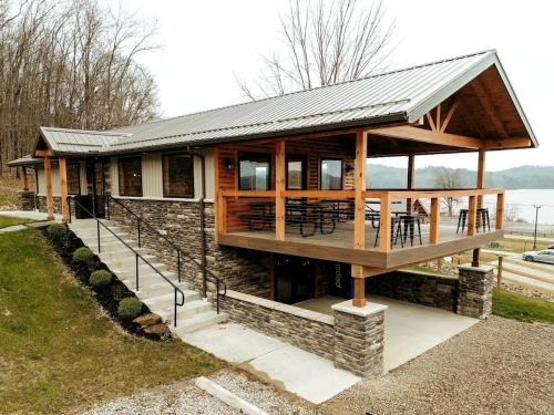 Scio House | Lakeview Cabin Perfect for Groups with Hot-Tub in Ohio