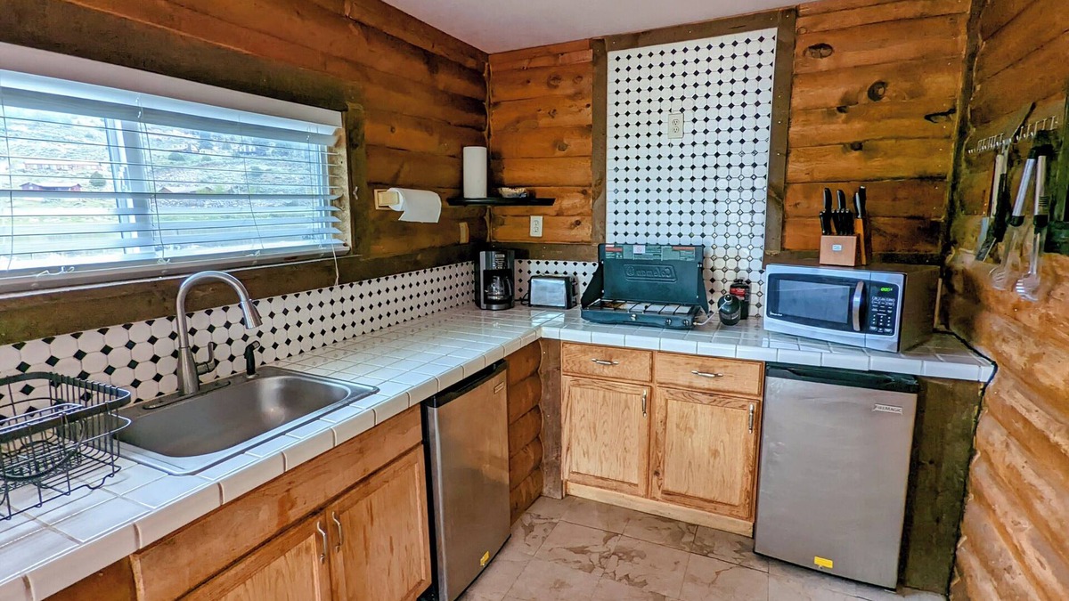 Mammoth Creek Cabin | Lakeview Cabin