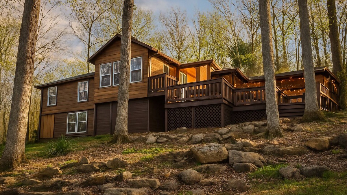 Mammoth Cave House | Lakeview Landing - Beautiful Lakefront Home With Dock
