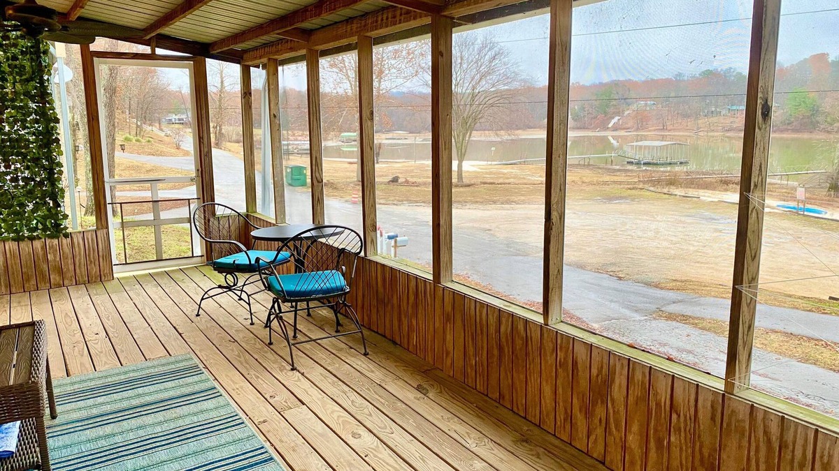 Camden House | Lakeview Retreat