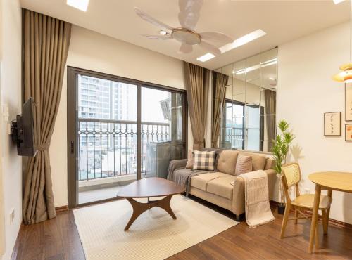 Nhat Tan Apartment | Lakeview Serenity The Eldorado Hanoi Residence