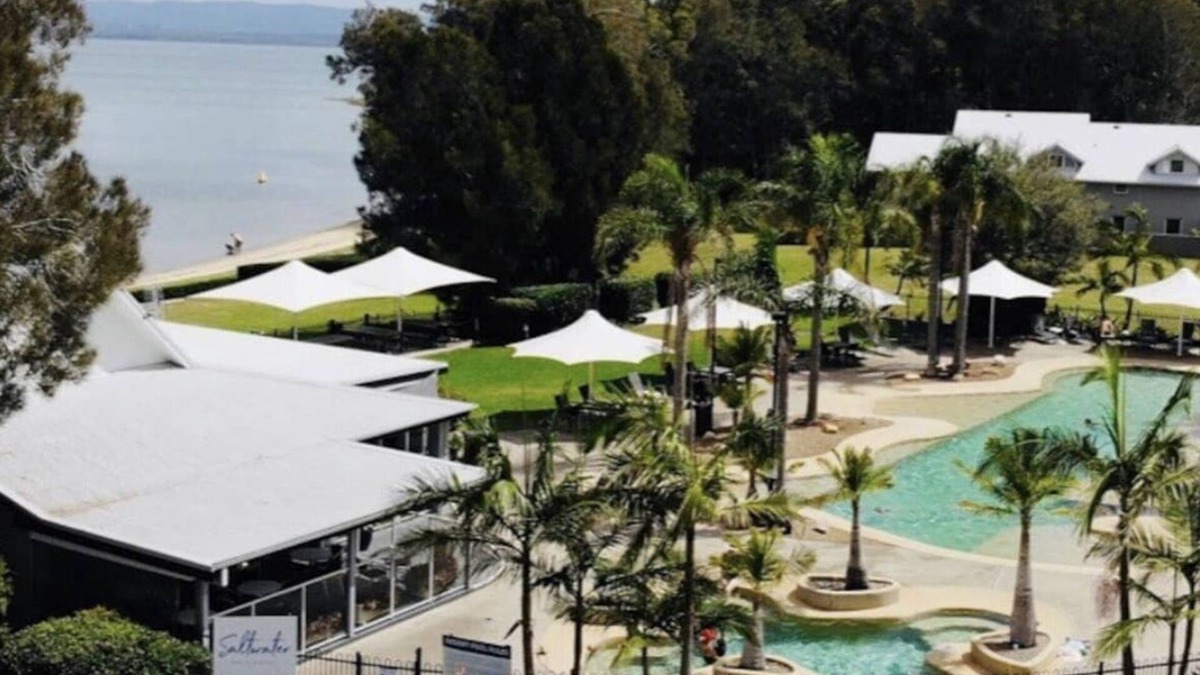 Cams Wharf House | Lakeview Terrace at Rafferty’s Resort - Great Getaway for the family