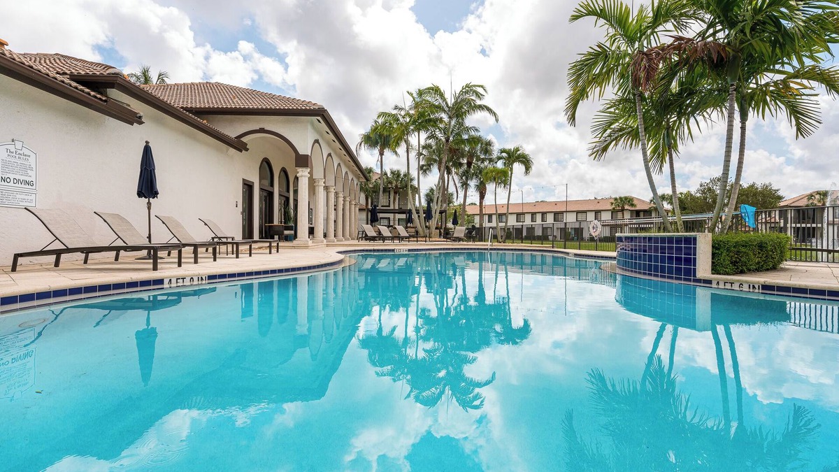 Delray Beach House | Lakeview Townhome Delray Beach in Gated Community