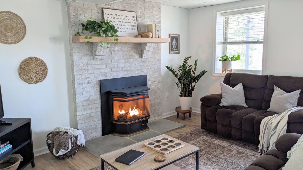 Pequea House | Lakewood Hideaway - Families or Solo Travelers