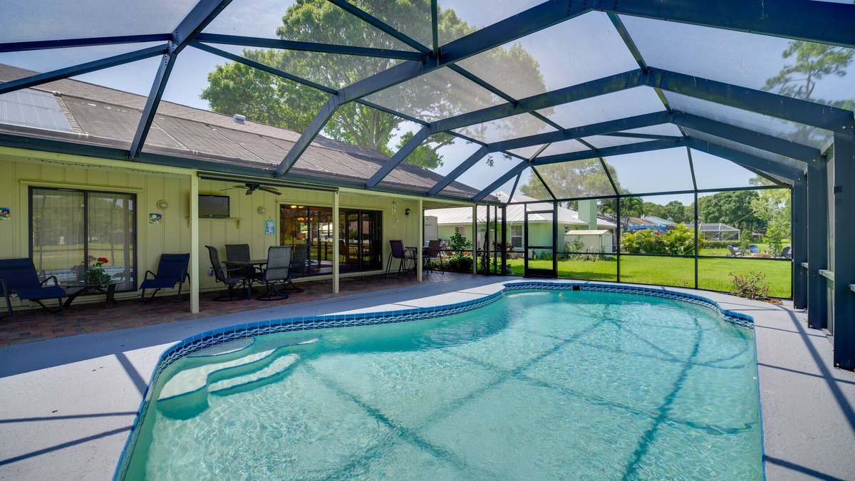 Lakewood Park House | Lakewood Park Retreat on Fairway - 4 Mi to Beach!