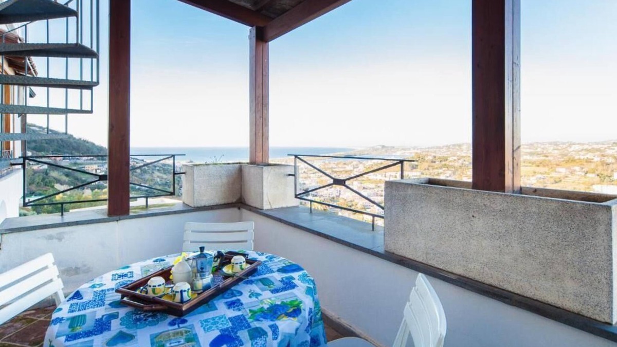 Monte di Procida Apartment | LAMBERTI APARTMENT