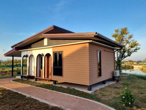 Sikhio Resort | Lan Nam Ob Duen ลานน้ำโอบเดือน