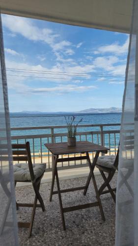 Oropos Apartment | Lana's Place