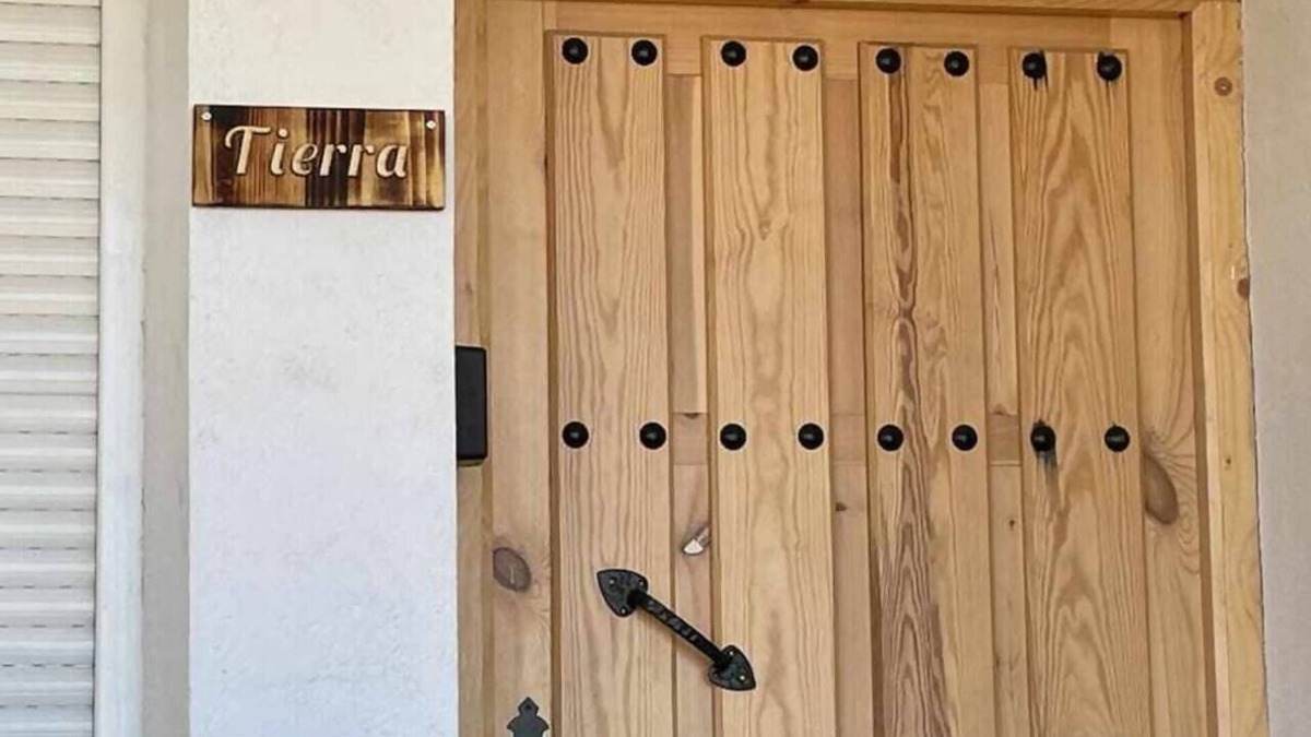 Navarredonda de Gredos Apartment | Land. Beautiful apartment. Villa de Gredos