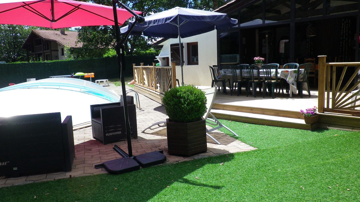 Escource House | Landes house 8 people/pool closed from 15 October to 31 March:/