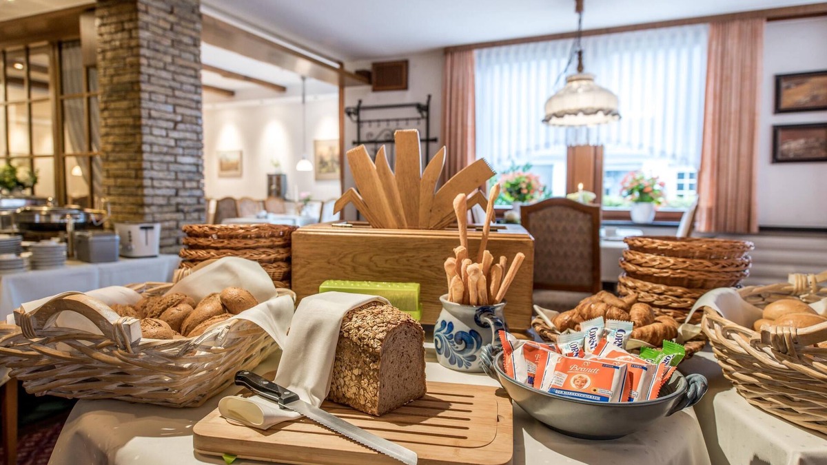 Latrop Hotel | Landgasthof Hotel Hanses-Bräutigam