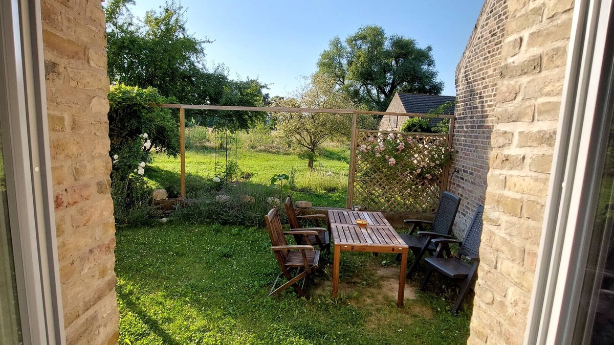 Wachow Apartment | Landhaus Sinneswandel in the middle of Havelland- Apartment Lavendel ground floor with garden