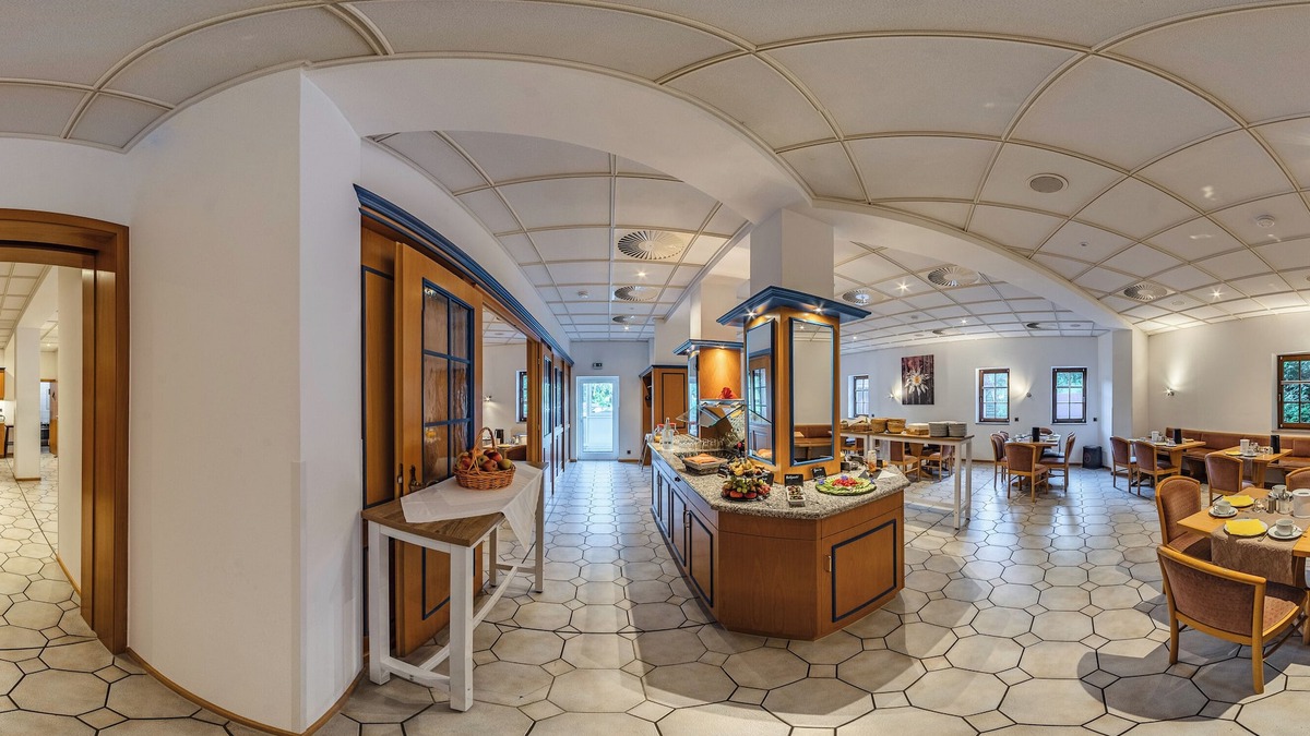 Dillstadt Hotel | Landhotel Der Distelhof mit Scheunencafé