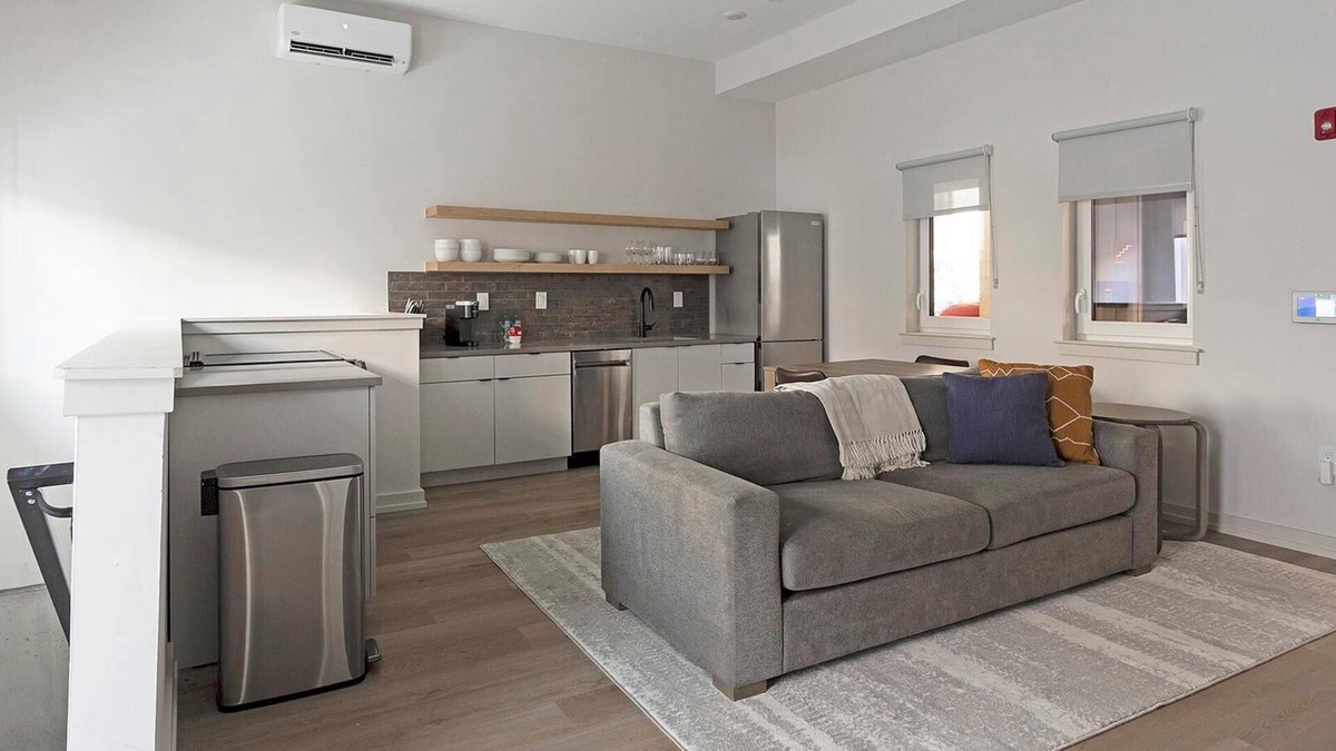 Norris Square Apartment | Landing | Amazing 1BD, Gym