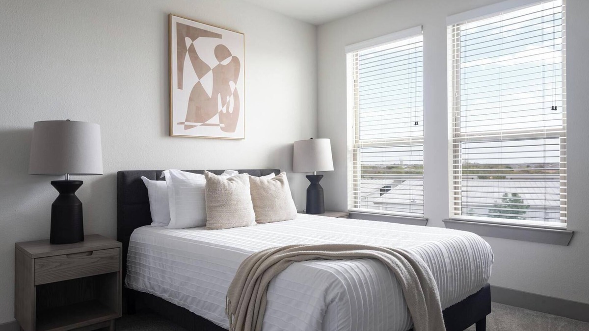 Manor Apartment | Landing | Amazing 1BD, Clubhouse, Gym