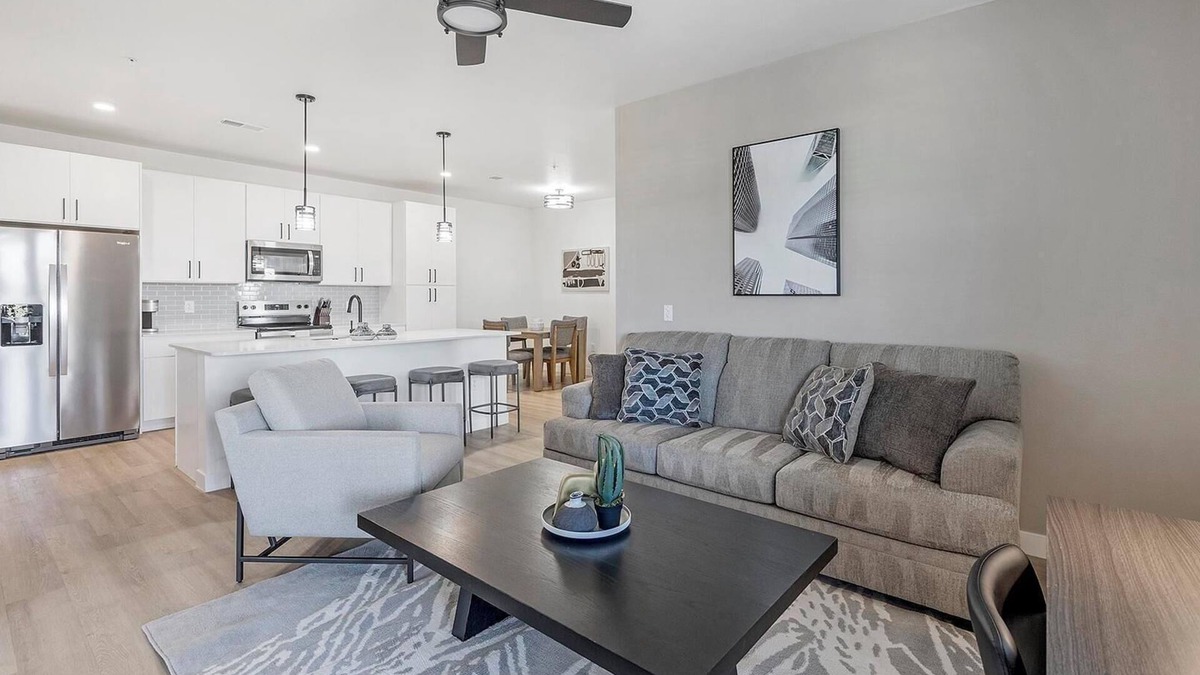 Casa Grande Apartment | Landing | Amazing 2BD, Clubhouse, Gym