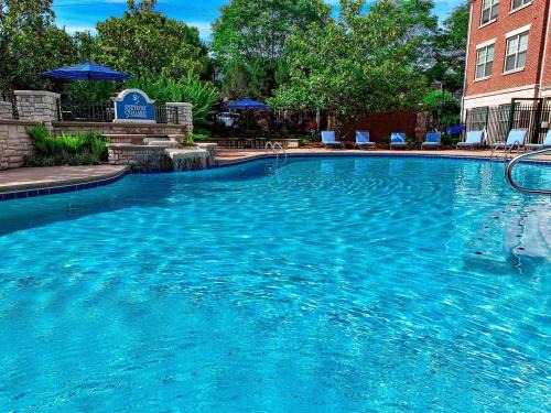 Corryville Apartment | Landing Apartments Cincinnati