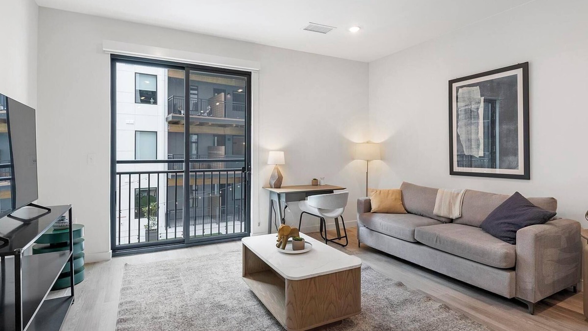 Richmond Apartment | Landing at 1510 Belleville - 1 Bedroom in Scott.
