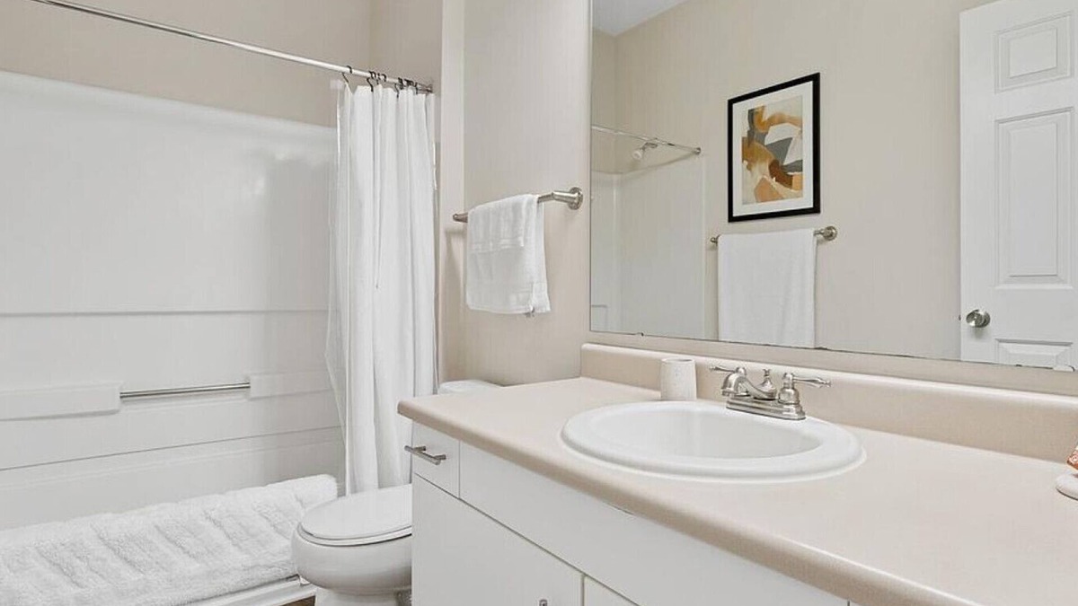 Greensboro Apartment | Landing at Brassfield Park Apartments - 2 Bedrooms in North Greensboro
