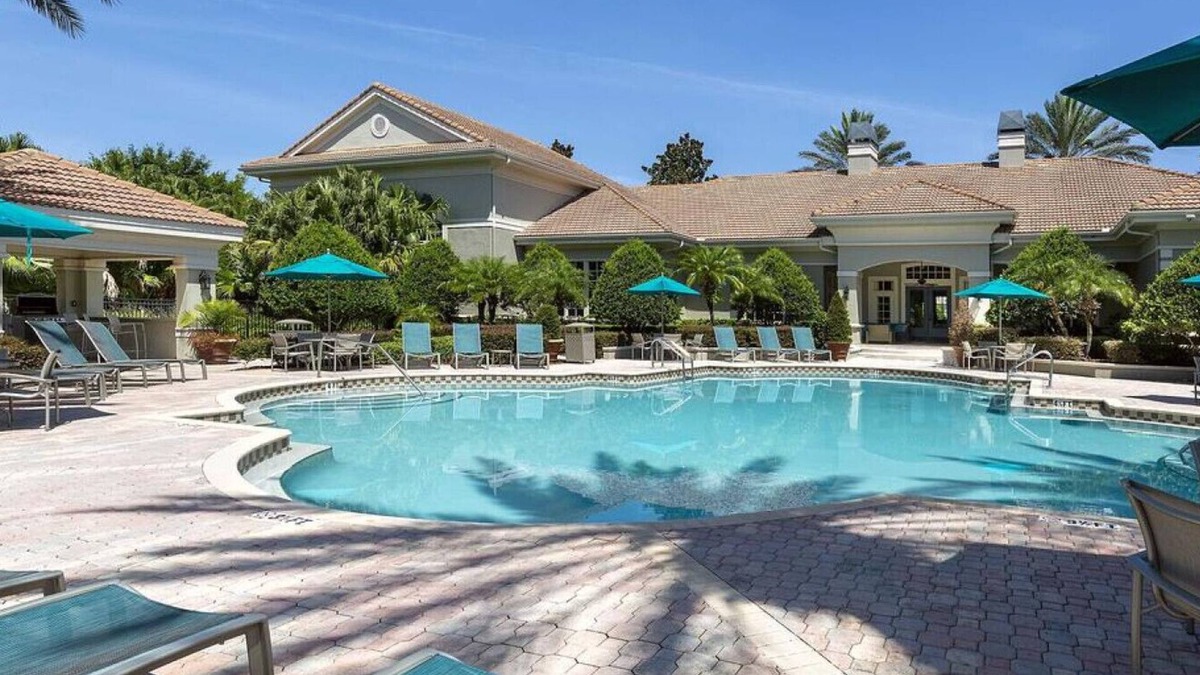 Sanford Apartment | Landing at Lakes Edge - 2 Bedrooms in Downtown Sanford