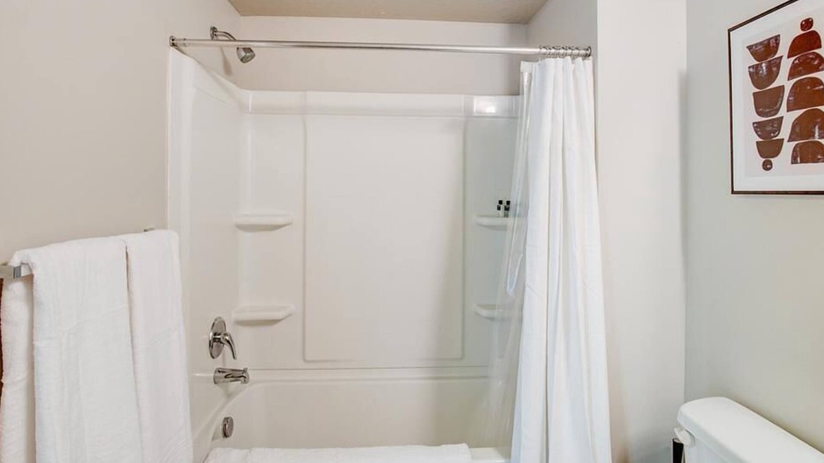 Magna Apartment | Landing at Oquirrh Hills - 1 Bedroom in Downtown Magna