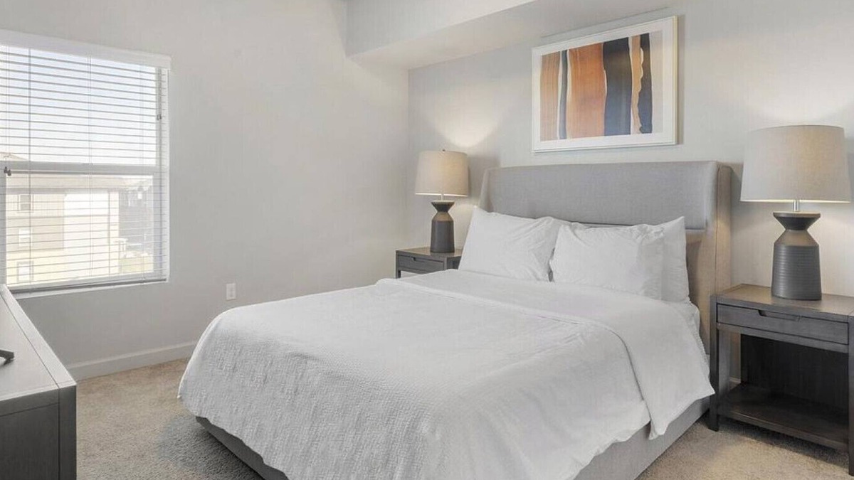 Magna Apartment | Landing at Oquirrh Hills - 2 Bedrooms in Downtown Magna