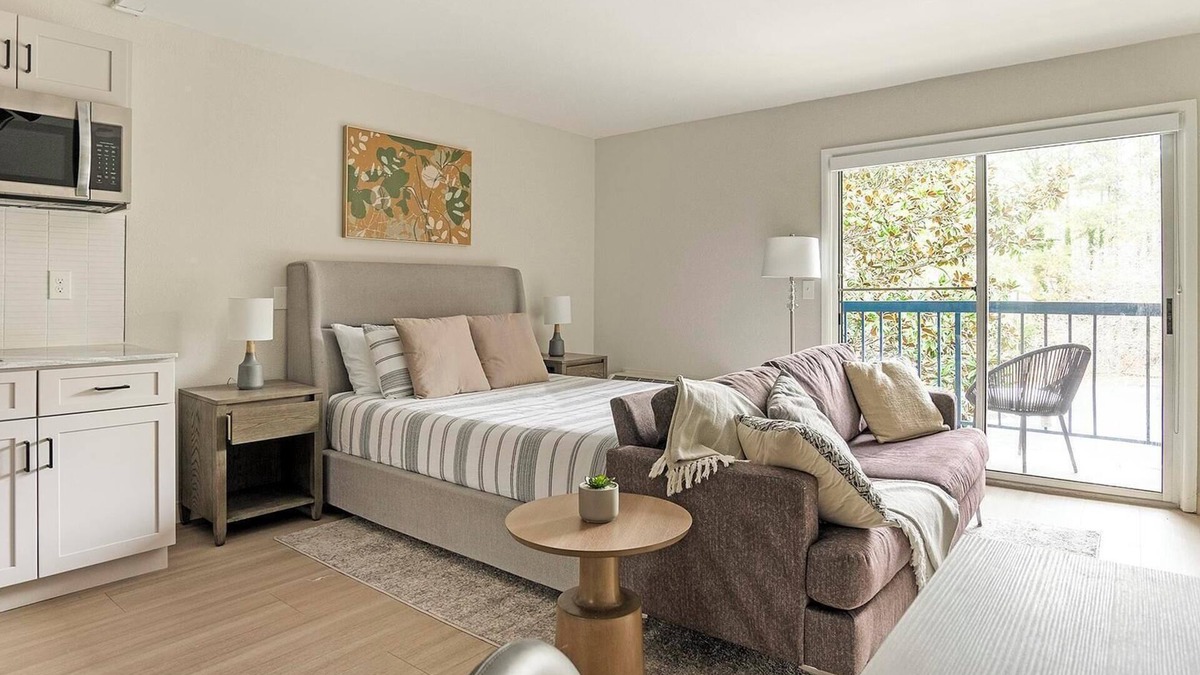 Northeast Raleigh Apartment | Landing at The Harrison - Studio in Northeast R.