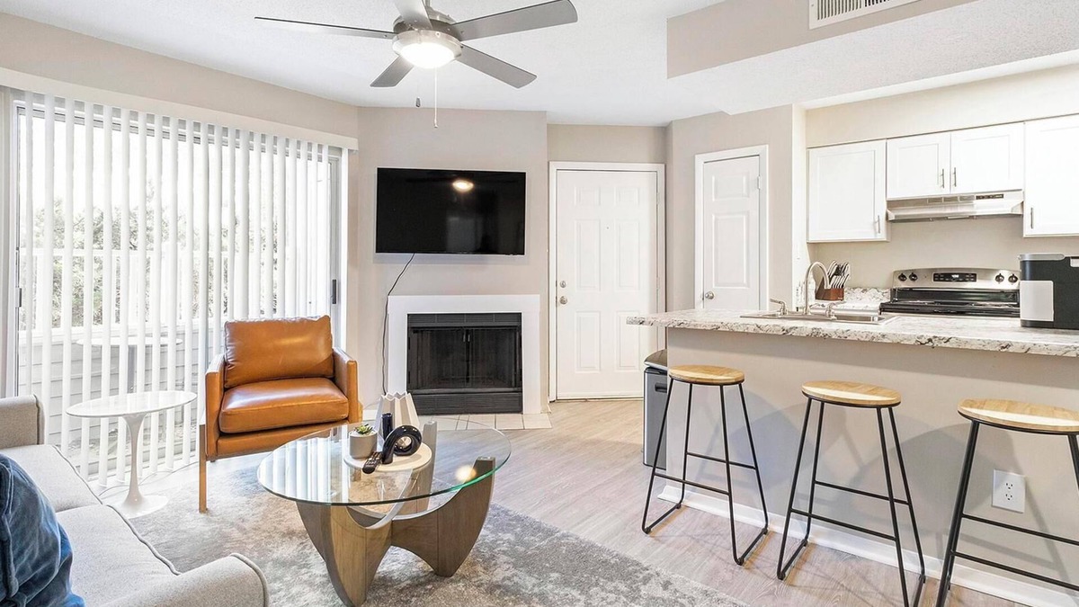 Church Street Apartment | Landing at The Hub at 934 - 1 Bedroom in Riverdale