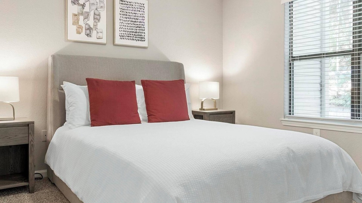 Newberry Apartment | Landing at Vanguard - 2 Bedrooms in Newberry